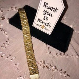 📍🚨LAST CALL 🚨📍🚨 VINTAGE- Mesh Gold Bracelet with Gold Fold / Ribbon Detail
